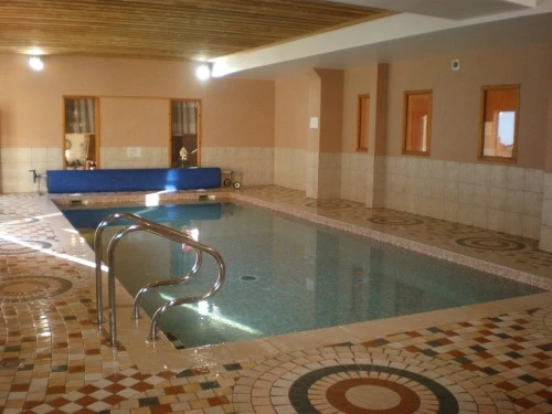 Accès gratuit au sauna, à la salle de fitness et à la piscine du Chalet