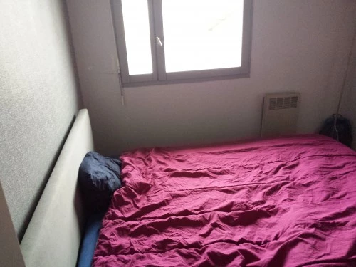 chambre avec lit double de 180cm